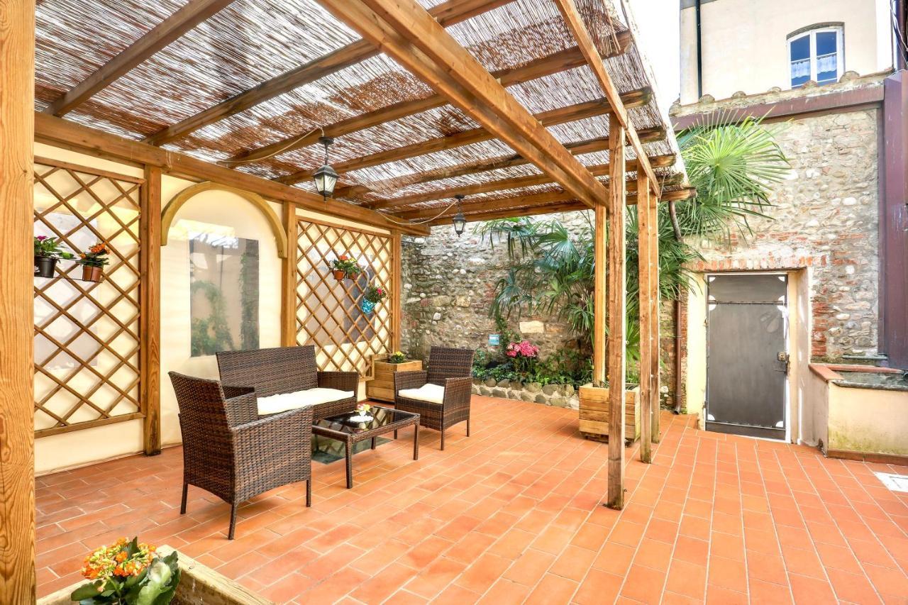 Antica Residenza Santa Chiara -City Center Lucca Luaran gambar