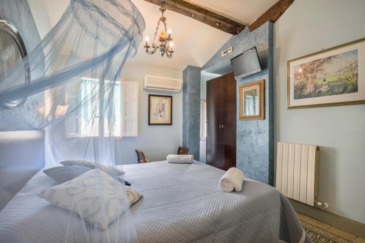 Antica Residenza Santa Chiara -City Center Lucca Luaran gambar