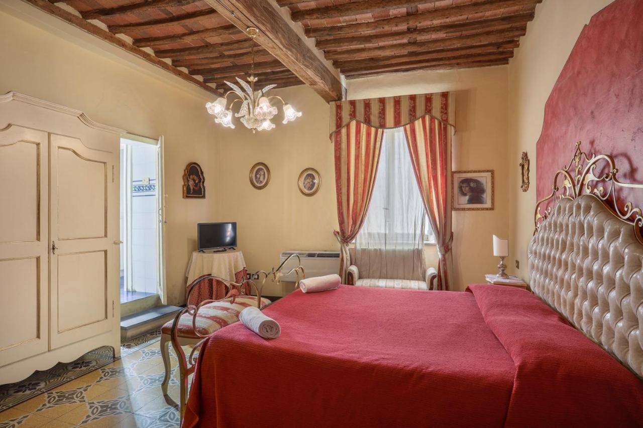 Antica Residenza Santa Chiara -City Center Lucca Luaran gambar