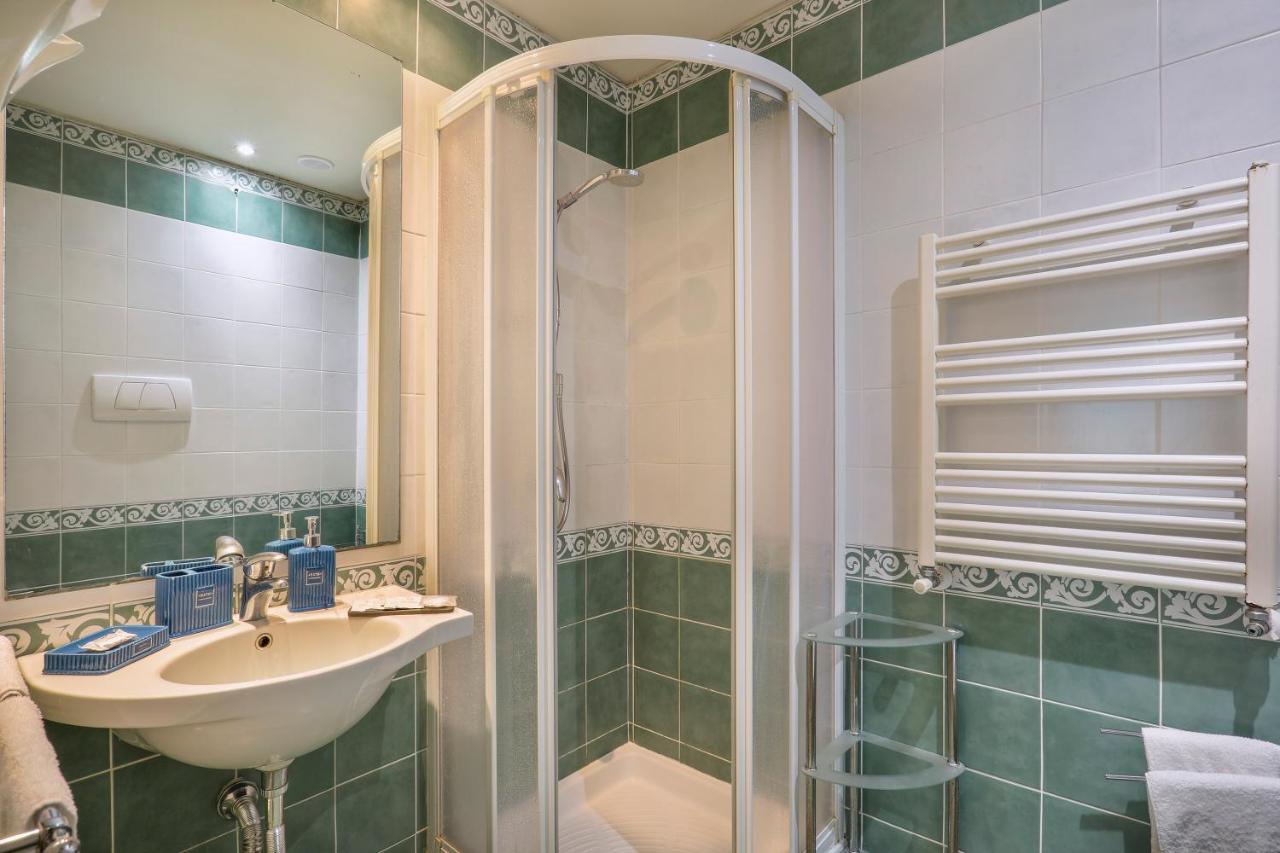 Antica Residenza Santa Chiara -City Center Lucca Luaran gambar