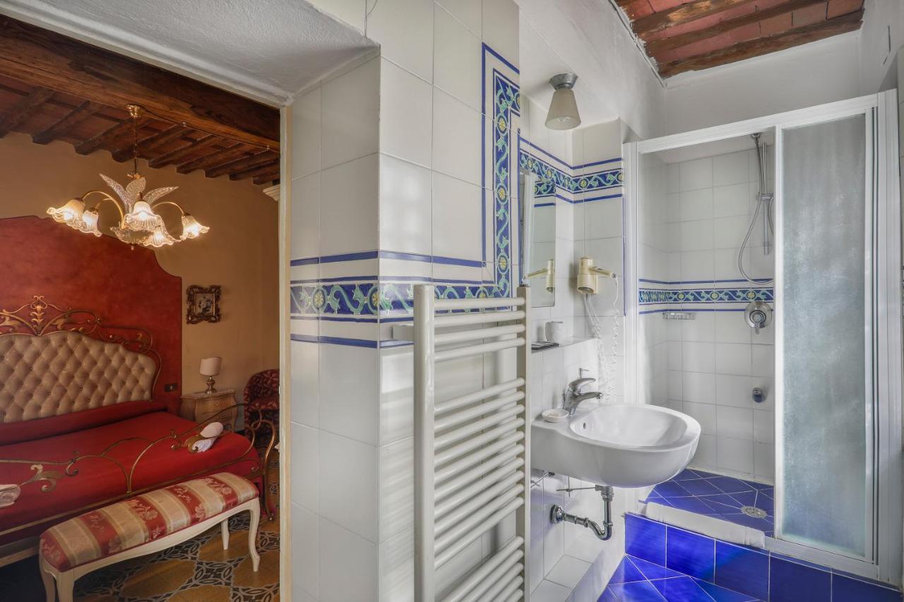 Antica Residenza Santa Chiara -City Center Lucca Luaran gambar
