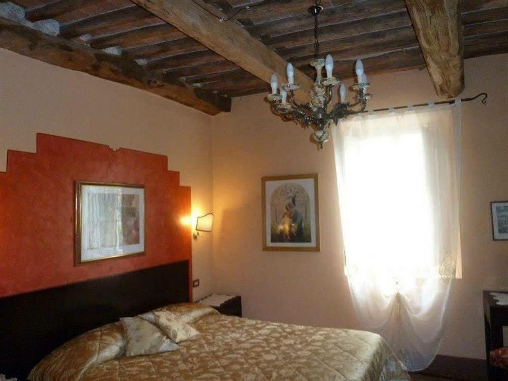 Antica Residenza Santa Chiara -City Center Lucca Luaran gambar